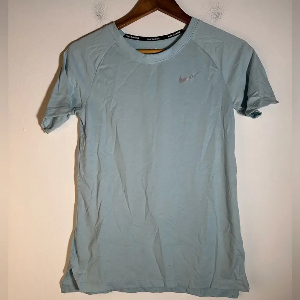 Nike Women's Sky Blue Short Sleeve Tee